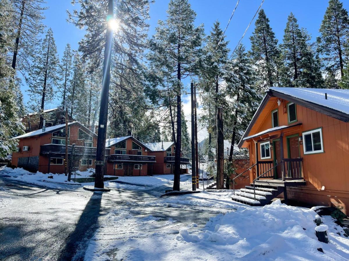 The Pines Resort & Conference Center Bass Lake Exterior photo