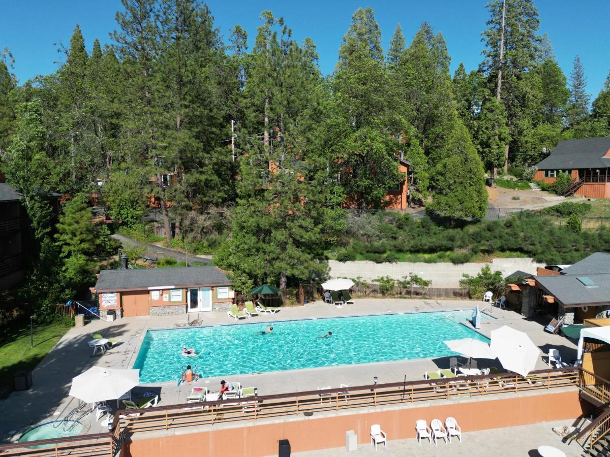 The Pines Resort & Conference Center Bass Lake Exterior photo